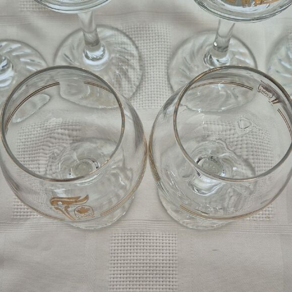 Gold Accent Glassware Set - Picture 12 of 16